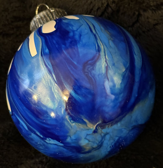 Acrylic Pour Ornament